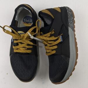 Lem Mesa Men's Hiking/Walking Sneakers - Size 6.5